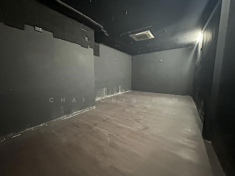 Geylang Road Second Floor Shophouse, Geylang Road, Eunos / Geylang / Paya Lebar, 5 Bedrooms, 1,292 sqft, Shophouse For Rent, by Chai Chin Yun, 500253357 - Interior - PropertyGuru.com.sg