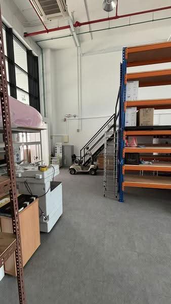 Oxley BizHub, 61 Ubi Road 1, Eunos / Geylang / Paya Lebar, 2,303 sqft, Light Industrial (B1) For Rent, by Eric Lim, 500253381 - Interior - CommercialGuru.com.sg