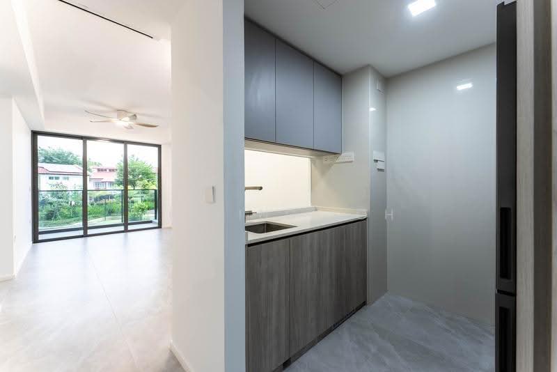 AMO Residence, 23 Ang Mo Kio Rise, Ang Mo Kio / Bishan / Thomson, 2 Bedrooms, 743 sqft, Condominium For Rent, by Yi Ming Loh, 500253384 - Living Room - PropertyGuru.com.sg