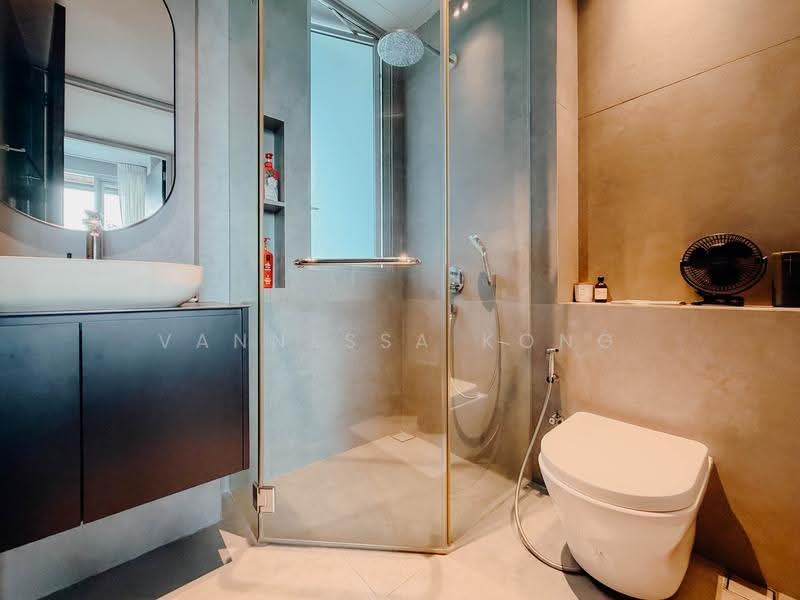 Seletar Park Residence, 21 Seletar Road, Seletar / Yio Chu Kang, 2 Bedrooms, 872 sqft, Condominium For Sale, by Vannessa Kong, 500253405 - Bathroom - PropertyGuru.com.sg
