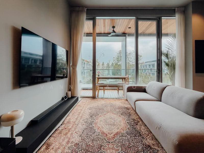 Seletar Park Residence, 21 Seletar Road, Seletar / Yio Chu Kang, 2 Bedrooms, 872 sqft, Condominium For Sale, by Vannessa Kong, 500253405 - Living Room - PropertyGuru.com.sg
