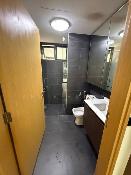 Parc Olympia, 64 Flora Drive, Changi Airport / Changi Village, 1 Bedroom, 646 sqft, Condominium For Sale, by Annie Huang, 500253413 - Bathroom - PropertyGuru.com.sg