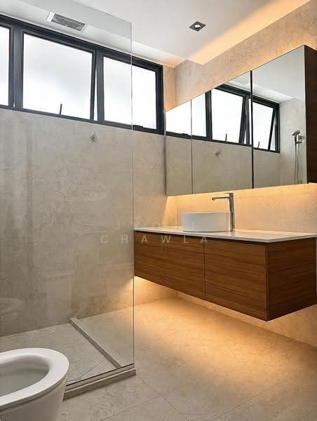 D15 Freehold Semi D with 12m plot width - Move In, East Coast / Marine Parade, 4 Bedrooms, 5,300 sqft, Semi-Detached House For Sale, by Jyoti Chawla, 500253431 - Bathroom - PropertyGuru.com.sg
