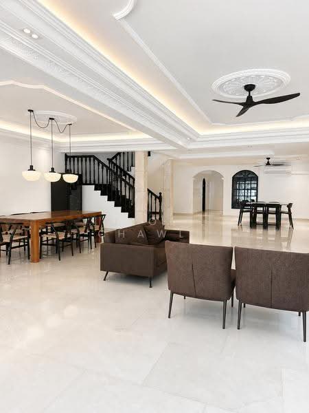 D15 Freehold Semi D with 12m plot width - Move In, East Coast / Marine Parade, 4 Bedrooms, 5,300 sqft, Semi-Detached House For Sale, by Jyoti Chawla, 500253431 - Living Room - PropertyGuru.com.sg