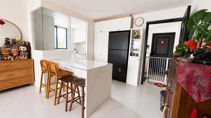 E Maisons (The Maisons), 28 Braddell Road, Macpherson / Potong Pasir, 2 Bedrooms, 936 sqft, Apartment For Rent, by Dorothy Khong, 500253446 - Dry Kitchen/Dining - PropertyGuru.com.sg