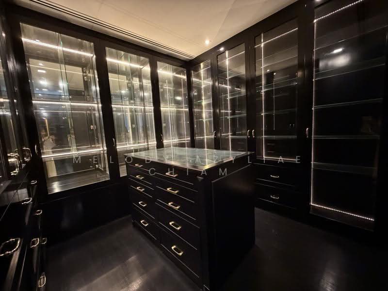 Skypark @ Somerset, 22 Saint Thomas Walk, Orchard / River Valley, 4 Bedrooms, 3,347 sqft, Apartment For Rent, by Melody Azyliae Chiam, 500253465 - PropertyGuru.com.sg