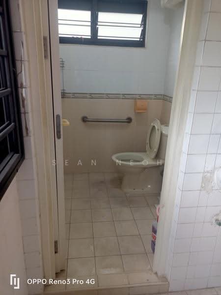 64 Telok Blangah Drive, 64 Telok Blangah Drive, Harbourfront / Telok Blangah, 2 Bedrooms, 721 sqft, HDB Flat For Sale, by Sean Neoh, 500253475 - Bathroom - PropertyGuru.com.sg
