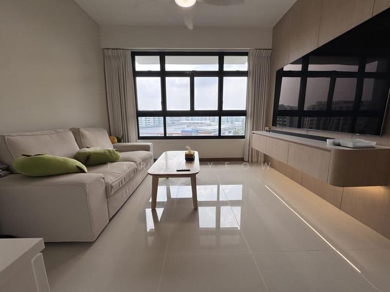 568C Champions Way, Champions Way, 3 Bedrooms, 1,001 sqft, HDB Flat For Rent, by Terry Yeow, 500253478 - Living Room - PropertyGuru.com.sg