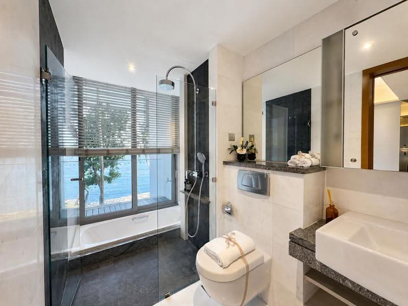 The Oceanfront @ Sentosa Cove, 289 Ocean Drive, Harbourfront / Telok Blangah, 4 Bedrooms, 2,013 sqft, Condominium For Sale, by Irene Tan, 500253483 - Bathroom - PropertyGuru.com.sg