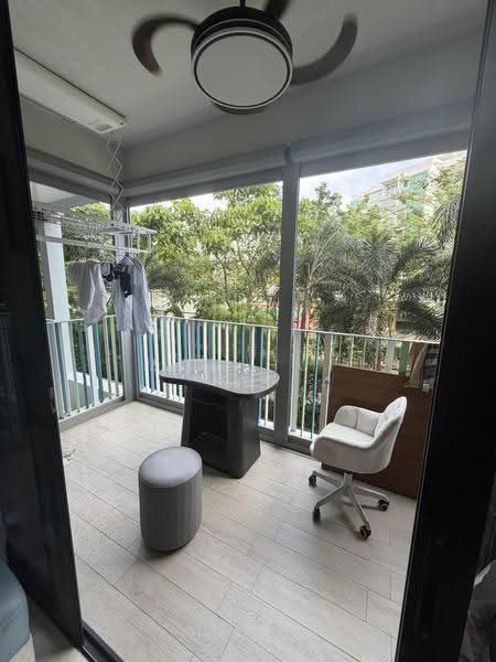 The Jovell, 21 Flora Drive, Changi Airport / Changi Village, 3 Bedrooms, 904 sqft, Condominium For Rent, by Zou Hui, 500253494 - Balcony - PropertyGuru.com.sg
