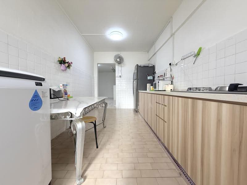 545 Jurong West Street 42, 545 Jurong West Street 42, Boon Lay / Jurong / Tuas, 3 Bedrooms, 1,119 sqft, HDB Flat For Sale, by Nigel Tan, 500253495 - Kitchen - PropertyGuru.com.sg