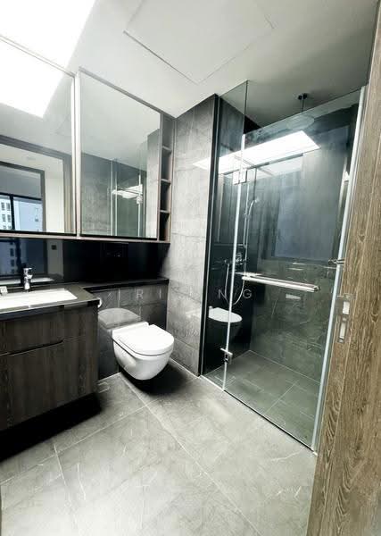 The M, 38 Middle Road, Beach Road / Bugis / Rochor, 2 Bedrooms, 614 sqft, Condominium For Sale, by Iris Ng, 500253496 - Bathroom - PropertyGuru.com.sg