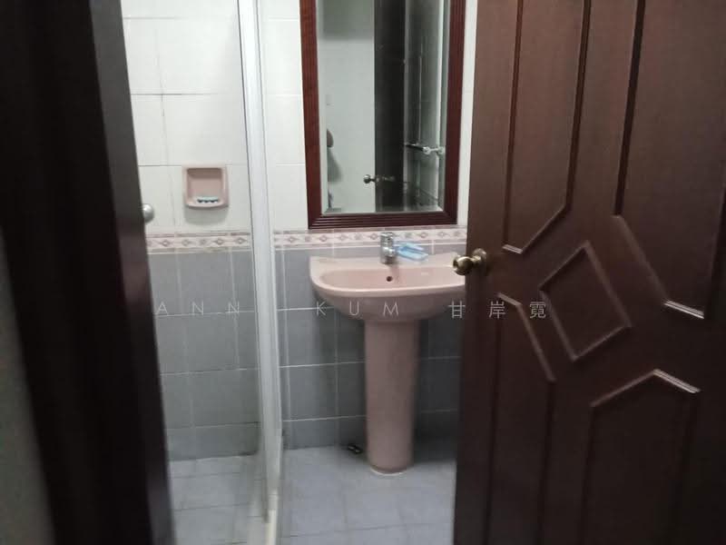 Stratford Court, 41A Bedok Ria Crescent, Bedok / Upper East Coast, 2 Bedrooms, 915 sqft, Condominium For Rent, by Anni Kum 甘岸霓, 500253498 - PropertyGuru.com.sg