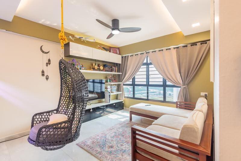 470B Fernvale Link, 470B Fernvale Link, Seletar / Yio Chu Kang, 3 Bedrooms, 1,001 sqft, HDB Flat For Sale, by Gracia Ow, 500253501 - Living Room - PropertyGuru.com.sg