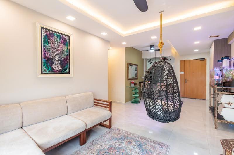 470B Fernvale Link, 470B Fernvale Link, Seletar / Yio Chu Kang, 3 Bedrooms, 1,001 sqft, HDB Flat For Sale, by Gracia Ow, 500253501 - Living Room - PropertyGuru.com.sg
