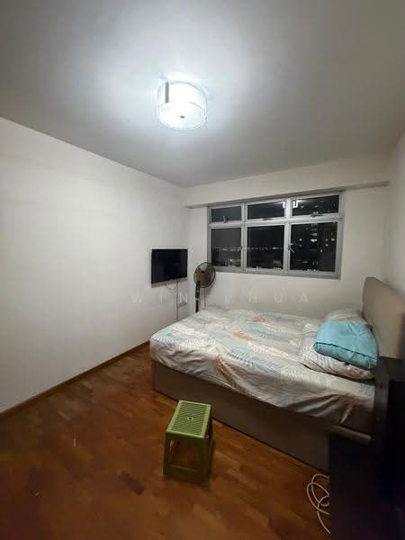 22 Teban Gardens Road, 22 Teban Gardens Road, Boon Lay / Jurong / Tuas, 3 Bedrooms, 1,270 sqft, HDB Flat For Rent, by Edwin Phua, 500253502 - Bedroom - PropertyGuru.com.sg