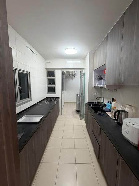 22 Teban Gardens Road, 22 Teban Gardens Road, Boon Lay / Jurong / Tuas, 3 Bedrooms, 1,270 sqft, HDB Flat For Rent, by Edwin Phua, 500253502 - Kitchen - PropertyGuru.com.sg