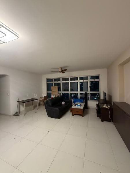 22 Teban Gardens Road, 22 Teban Gardens Road, Boon Lay / Jurong / Tuas, 3 Bedrooms, 1,270 sqft, HDB Flat For Rent, by Edwin Phua, 500253502 - Living Room - PropertyGuru.com.sg