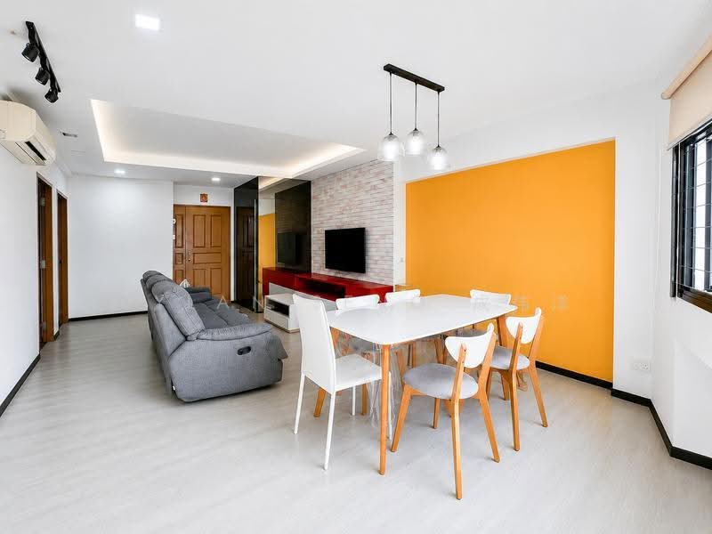 347 Kang Ching Road, 347 Kang Ching Road, Boon Lay / Jurong / Tuas, 3 Bedrooms, 1,087 sqft, HDB Flat For Sale, by Dylan Seng 成伟洋, 500253509 - Living Room - PropertyGuru.com.sg