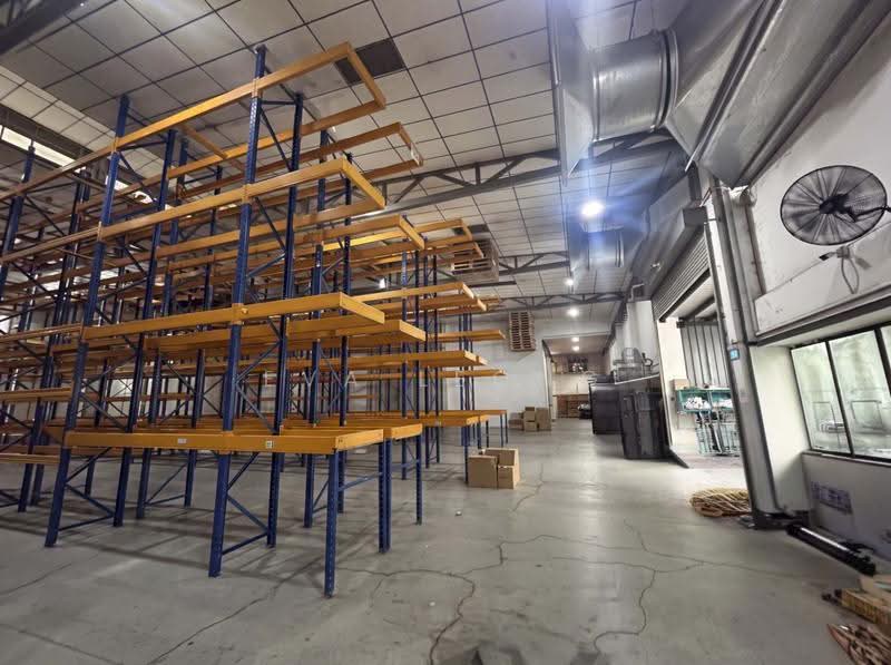 Pioneer Road vicinity, Boon Lay / Jurong / Tuas, 54,000 sqft, Factory / Workshop (B2) For Sale, by Eva Leong, 500253527 - Interior - CommercialGuru.com.sg