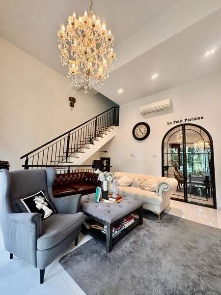 Springhill, Sembawang Walk, Sembawang / Yishun, 5 Bedrooms, 3,014 sqft, Terraced House For Sale, by Patrick Koh, 500253535 - Living Room - PropertyGuru.com.sg