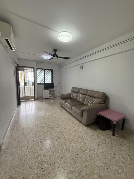 558 Ang Mo Kio Avenue 10, 558 Ang Mo Kio Avenue 10, Ang Mo Kio / Bishan / Thomson, 2 Bedrooms, 721 sqft, HDB Flat For Rent, by Alice Wijaya 黄雪莹, 500253540 - Living Room - PropertyGuru.com.sg