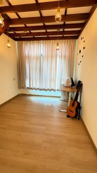 Tai Keng Villas, Jalan Kelichap, Hougang / Punggol / Sengkang, 6 Bedrooms, 3,000 sqft, Terraced House For Sale, by Deborah Evangeline Gan, 500253546 - Interior - PropertyGuru.com.sg