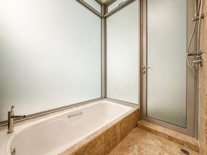 The Marbella, 33 Mount Sinai Rise, Tanglin / Holland / Bukit Timah, 3 Bedrooms, 2,235 sqft, Condominium For Sale, by Aaron Leong, 500253547 - Bathroom - PropertyGuru.com.sg