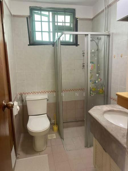 Changi Court, 698 Upper Changi Road East, Bedok / Upper East Coast, 2 Bedrooms, 980 sqft, Condominium For Rent, by Karen Neo, 500253548 - Bathroom - PropertyGuru.com.sg