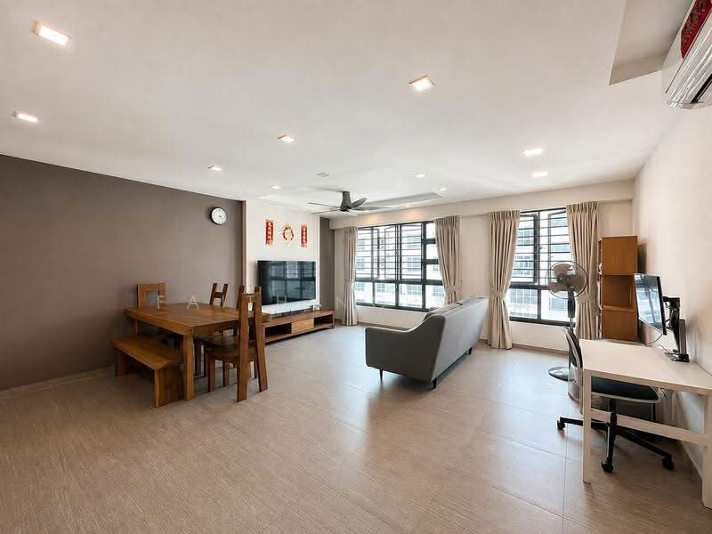 293B Compassvale Crescent, 293B Compassvale Crescent, Hougang / Punggol / Sengkang, 3 Bedrooms, 1,216 sqft, HDB Flat For Sale, by Faith Ng 黄丽娴, 500253553 - Living Room - PropertyGuru.com.sg