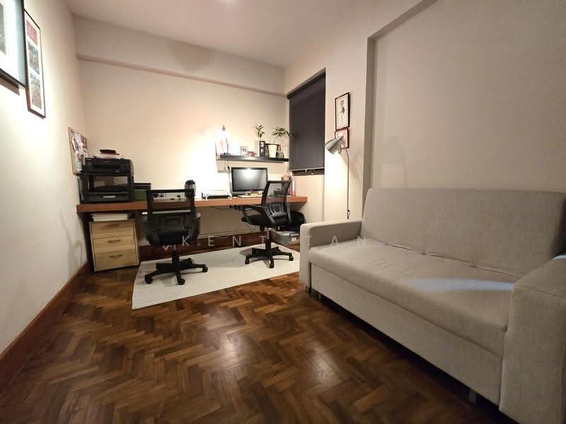 Parkview Apartments, 1 Bukit Batok Street 25, Dairy Farm / Bukit Panjang / Choa Chu Kang, 2 Bedrooms, 936 sqft, Apartment For Sale, by Kent Tan, 500253561 - Study - PropertyGuru.com.sg