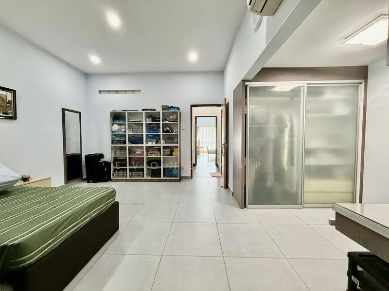 Golden Hill Estate, Li Hwan Drive, Hougang / Punggol / Sengkang, 4 Bedrooms, 2,500 sqft, Terraced House For Sale, by Evone Yap, 500253564 - Bedroom - PropertyGuru.com.sg