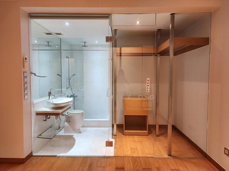 Icon, 10 Gopeng Street, Chinatown / Tanjong Pagar, 1 Bedroom, 850 sqft, Condominium For Sale, by Karyn Foo, 500253568 - Bathroom - PropertyGuru.com.sg