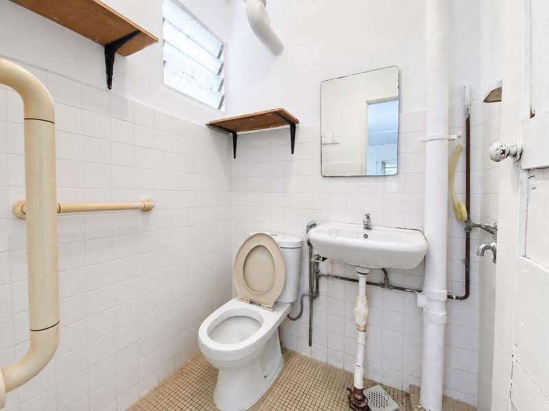 539 Bedok North Street 3, 539 Bedok North Street 3, Bedok / Upper East Coast, 2 Bedrooms, 732 sqft, HDB Flat For Rent, by Yuki Yeoh, 500253571 - Bathroom - PropertyGuru.com.sg