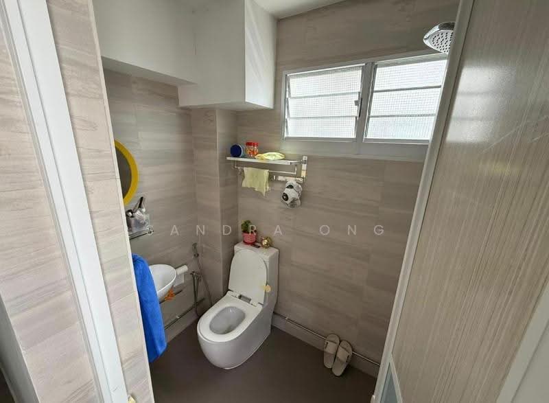 636 Hougang Avenue 8, 636 Hougang Avenue 8, Hougang / Punggol / Sengkang, Room Rental, 180 sqft, HDB Flat For Rent, by Sandra Ong, 500253572 - Bathroom - PropertyGuru.com.sg