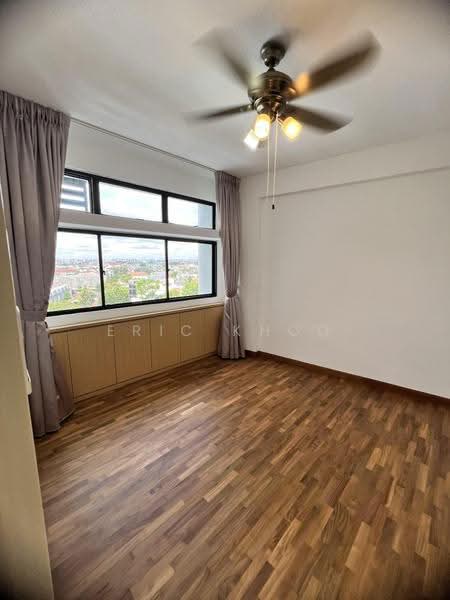 Mandarin Gardens, 5 Siglap Road, East Coast / Marine Parade, 2 Bedrooms, 829 sqft, Condominium For Sale, by Eric Khoo, 500253573 - View - PropertyGuru.com.sg