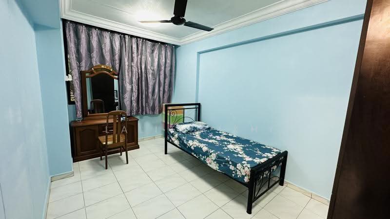 412 Serangoon Central, 412 Serangoon Central, Hougang / Punggol / Sengkang, Room Rental, 150 sqft, HDB Flat For Rent, by Lalit Rikhi, 500253574 - Bedroom - PropertyGuru.com.sg