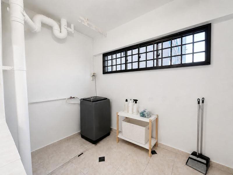 975 Hougang Street 91, 975 Hougang Street 91, Hougang / Punggol / Sengkang, 4 Bedrooms, 1,475 sqft, HDB Flat For Sale, by Sandy Lim 林莎莎, 500253581 - Backyard - PropertyGuru.com.sg