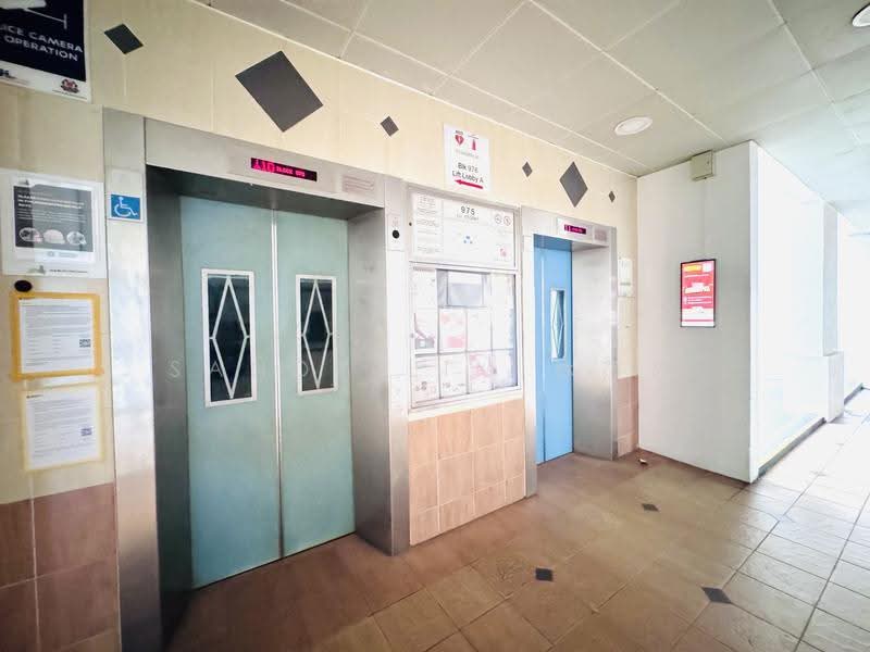 975 Hougang Street 91, 975 Hougang Street 91, Hougang / Punggol / Sengkang, 4 Bedrooms, 1,475 sqft, HDB Flat For Sale, by Sandy Lim 林莎莎, 500253581 - Lift Lobby - PropertyGuru.com.sg