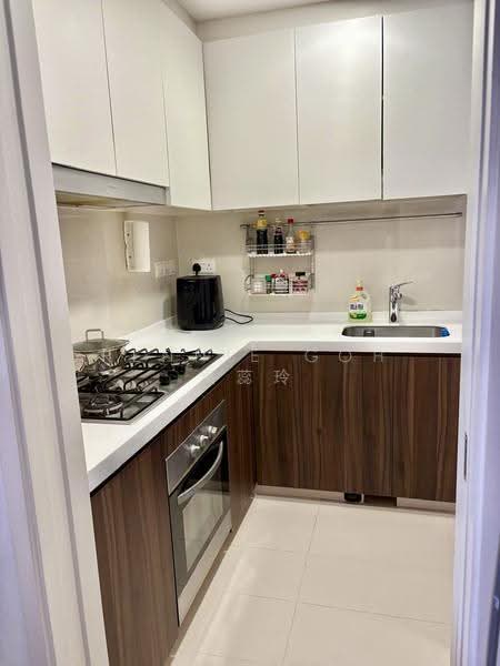 4 bedroom condo in Sengkang for sale, Sengkang East Ave, Hougang / Punggol / Sengkang, 4 Bedrooms, 1,259 sqft, Condominium For Sale, by Rennie Goh 吴蕊玲, 500253587 - Kitchen - PropertyGuru.com.sg