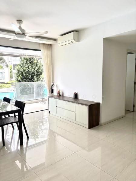 4 bedroom condo in Sengkang for sale, Sengkang East Ave, Hougang / Punggol / Sengkang, 4 Bedrooms, 1,259 sqft, Condominium For Sale, by Rennie Goh 吴蕊玲, 500253587 - Living Room - PropertyGuru.com.sg