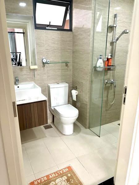 4 bedroom condo in Sengkang for sale, Sengkang East Ave, Hougang / Punggol / Sengkang, 4 Bedrooms, 1,259 sqft, Condominium For Sale, by Rennie Goh 吴蕊玲, 500253587 - Bathroom - PropertyGuru.com.sg