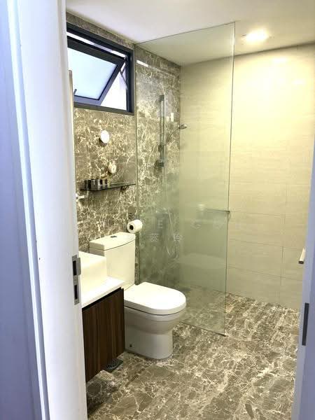 4 bedroom condo in Sengkang for sale, Sengkang East Ave, Hougang / Punggol / Sengkang, 4 Bedrooms, 1,259 sqft, Condominium For Sale, by Rennie Goh 吴蕊玲, 500253587 - Bathroom - PropertyGuru.com.sg