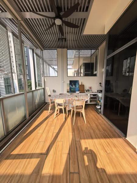 Seahill, 107 West Coast Crescent, Buona Vista / West Coast / Clementi New Town, 4 Bedrooms, 1,615 sqft, Corner Terrace For Sale, by Ben XIA 夏天鹏, 500253603 - Balcony - PropertyGuru.com.sg