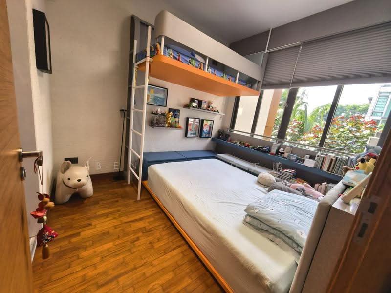 Seahill, 107 West Coast Crescent, Buona Vista / West Coast / Clementi New Town, 4 Bedrooms, 1,615 sqft, Corner Terrace For Sale, by Ben XIA 夏天鹏, 500253603 - Bedroom - PropertyGuru.com.sg