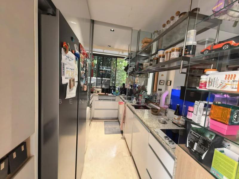 Seahill, 107 West Coast Crescent, Buona Vista / West Coast / Clementi New Town, 4 Bedrooms, 1,615 sqft, Corner Terrace For Sale, by Ben XIA 夏天鹏, 500253603 - Kitchen - PropertyGuru.com.sg