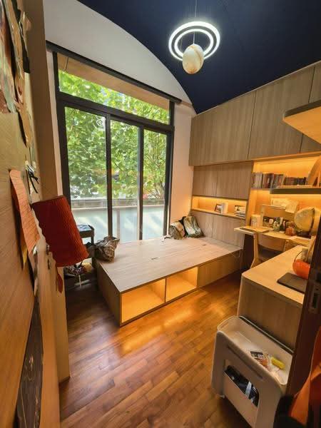 Seahill, 107 West Coast Crescent, Buona Vista / West Coast / Clementi New Town, 4 Bedrooms, 1,615 sqft, Corner Terrace For Sale, by Ben XIA 夏天鹏, 500253603 - Bedroom - PropertyGuru.com.sg