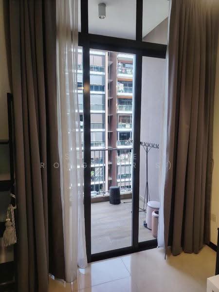 Sims Urban Oasis, 12 Sims Drive, Eunos / Geylang / Paya Lebar, 1 Bedroom, 463 sqft, Condominium For Sale, by Soo Wei Rong (Kris), 500253604 - Balcon - PropertyGuru.com.sg