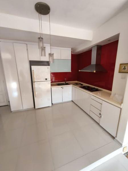 Eastern Lagoon I, 216 Upper East Coast Road, Bedok / Upper East Coast, 1 Bedroom, 721 sqft, Condominium For Rent, by Stephen Tan, 500253618 - Kitchen - PropertyGuru.com.sg