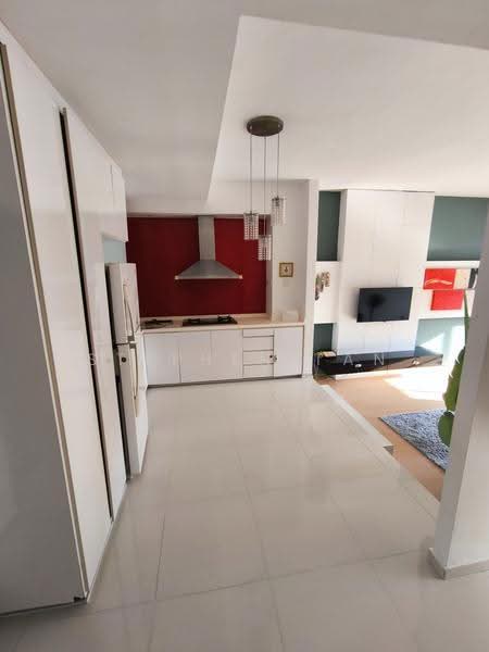Eastern Lagoon I, 216 Upper East Coast Road, Bedok / Upper East Coast, 1 Bedroom, 721 sqft, Condominium For Rent, by Stephen Tan, 500253618 - Kitchen - PropertyGuru.com.sg